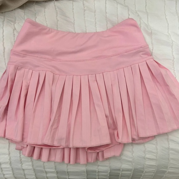 Gold Hinge - Picture 2 of 2